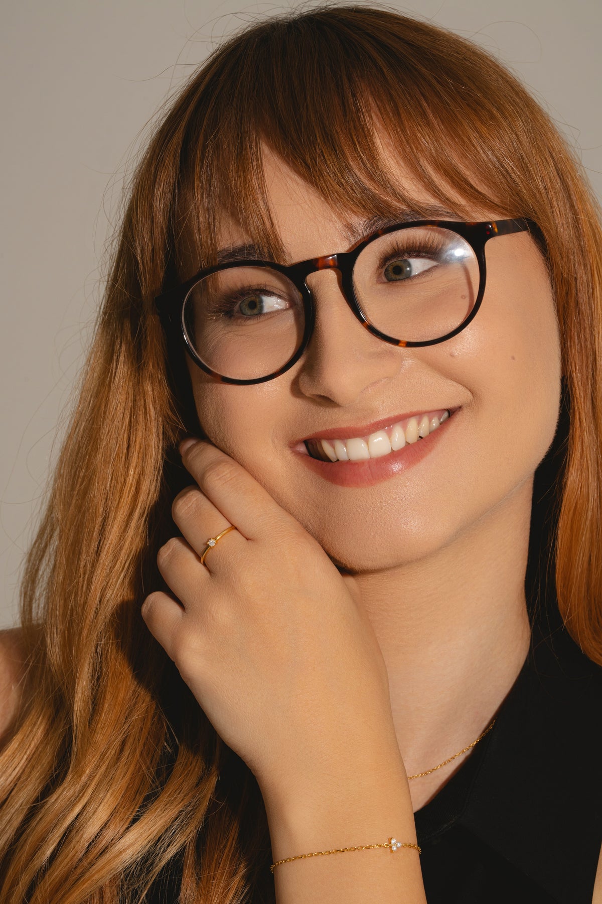 lab grown diamond solitaire ring in gold vermeil on model from L'ERA jewellery