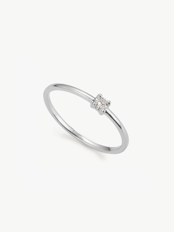 lab grown diamond solitaire ring in sterling silver from L'ERA jewellery