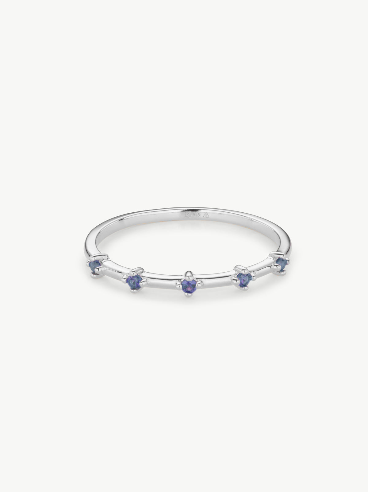 Lab-Grown Sapphire ring in Sterling silver